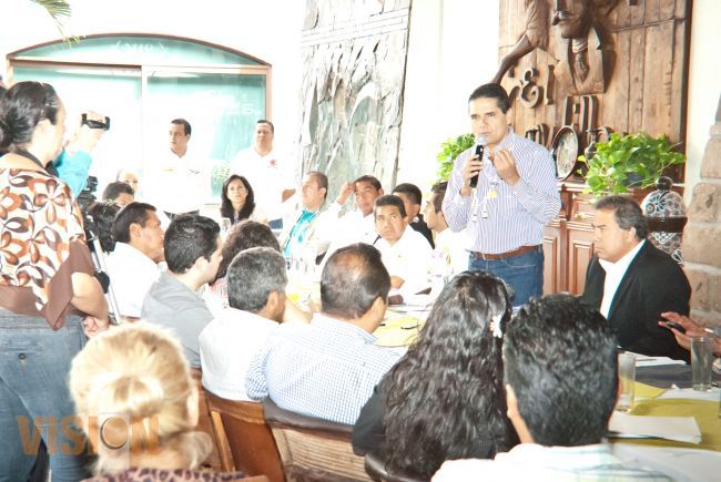 Nombramiento en Lázaro Cárdenas debe resolverse de la mejor manera: Silvano Aureoles