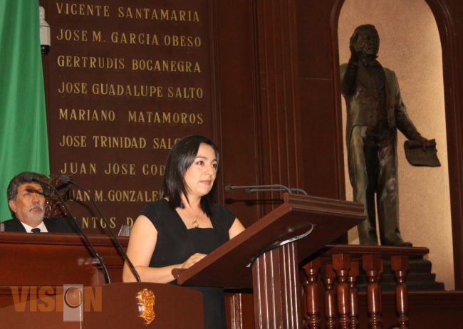 Presea Melchor Ocampo máxima condecoración a la trayectoria de los michoacanos: Gaby Ceballos.