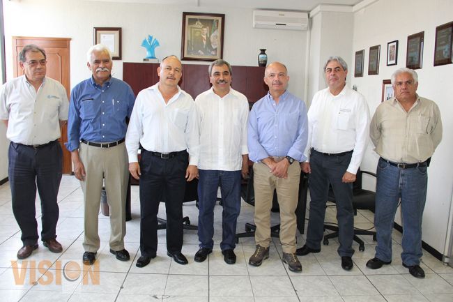 Aldo Macías y subdirector de CONAGUA revisaron proyecto de saneamiento