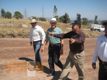 Desiderio Camacho realiza supervisión de obras en Tarímbaro