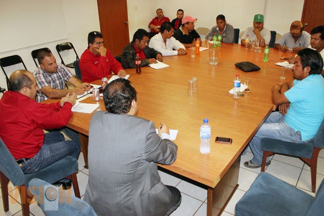 Intercede gobierno municipal para que aterricen apoyos estatales en Capacuaro