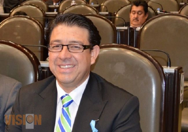Miguel Ángel Chávez de político a mesías de Michoacán: Eligio González 