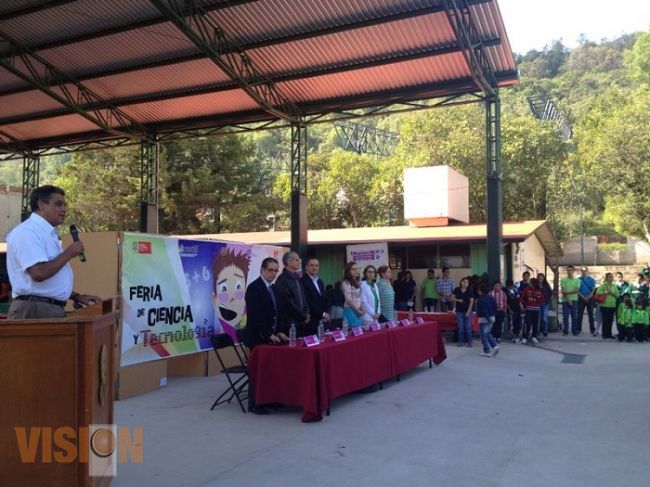 Participa la UMSNH en la 7ma Feria de Ciencia y Tecnología 
