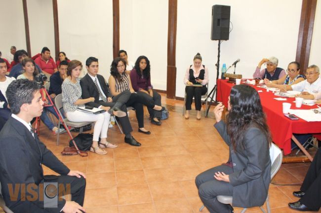Exitoso primer concurso juvenil de oratoria y debate público