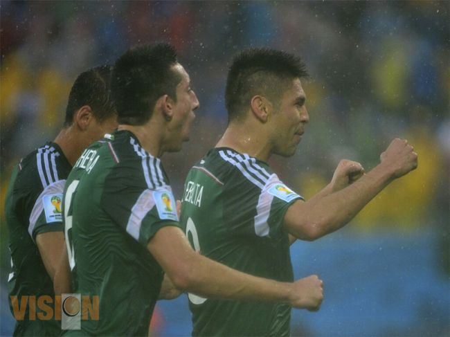 México derrota a Camerún en su Debut en Brasil 2014.