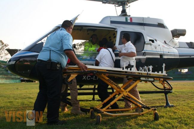 Brindan servicio médico aéreo a recién nacido