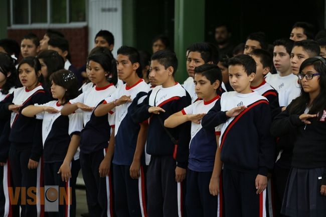 Las escuelas son la síntesis de la sociedad: Jesús Sierra