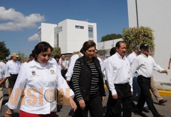El Gobernador Leonel Godoy inaugura obras en la Universidad Michoacana