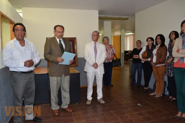 Dan posesión a los directores de la Farmacobiología y Preparatoria Lázaro Cárdenas de Uruapan