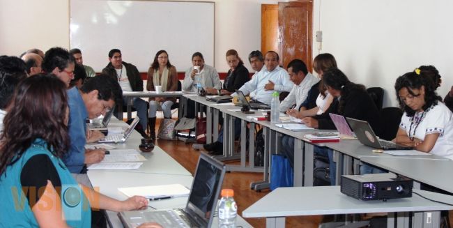 Realiza la UIIM, taller para revisar planes curriculares.