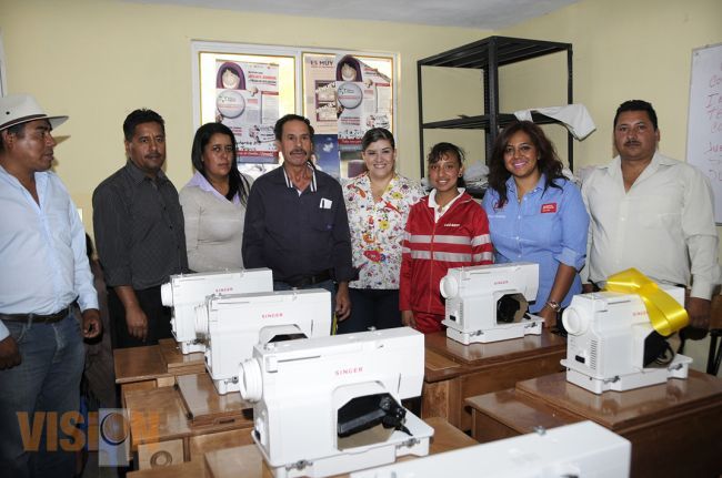 DIF Michoacán supervisa operación de programas en Senguio.