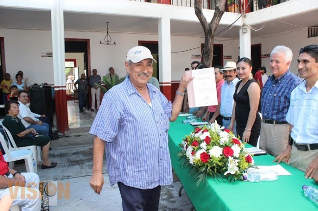 Huetamo presume su artesanía de joyería antigua en oro