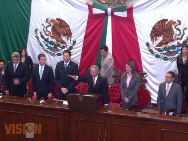 Toma protesta Salvador Jara Guerrero, como Gobernador sustituto de Michoacán.