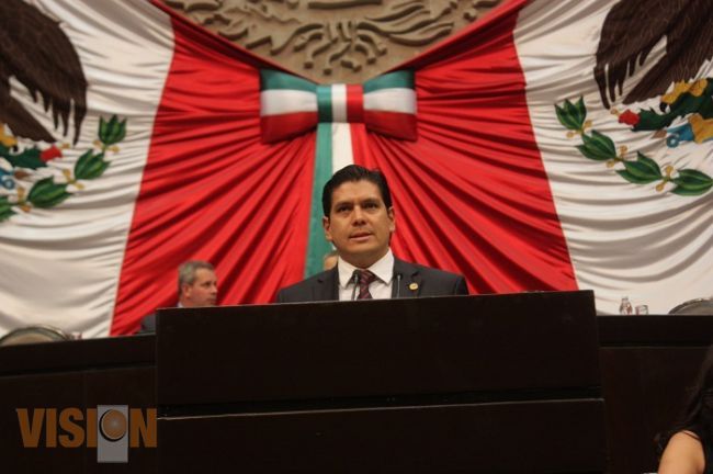 Escribamos juntos, pero juntos la historia de Michoacán: Ernesto Núñez