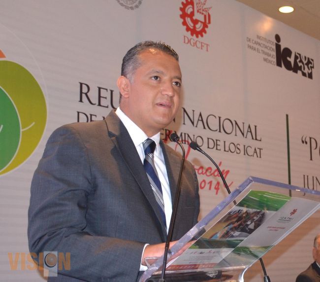 Renuncia Bertín cornejo al ICATMI.