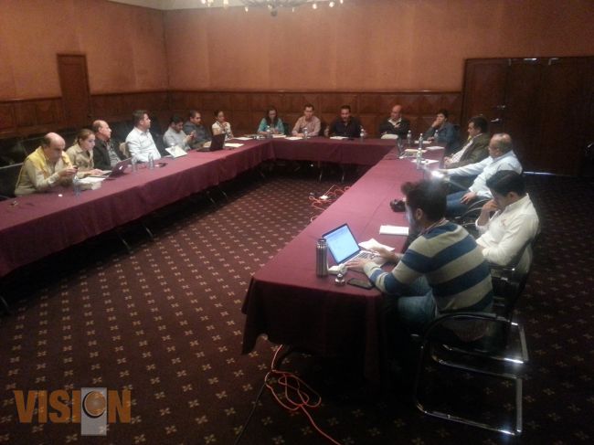 Coordinan Sectur y hoteleros agenda de avances.