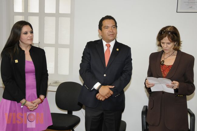 Ana Compeán Reyes recibe nombramiento como directora del Sistema DIF Michoacán.  