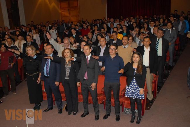Instala y toma protesta el Rector de la UMSNH al nuevo Consejo Universitario 2014-2016.