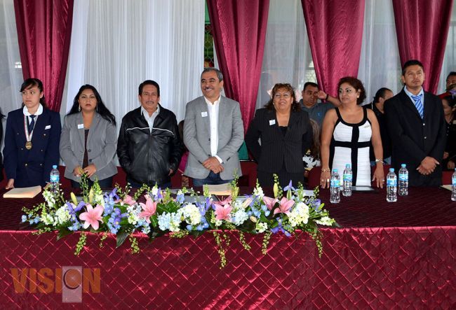 “No detengan el paso en el camino del conocimiento”: Aldo Macías Alejandres