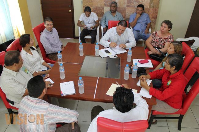 SCOP apoyará con maquinaria al municipio de Múgica.