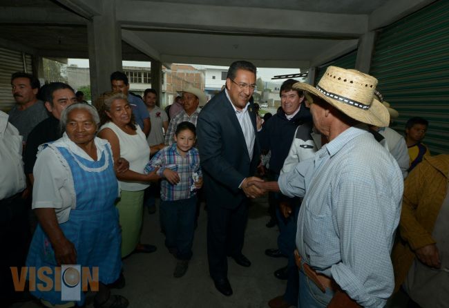 Convive WLM locatarios del Mercado “Emiliano Zapata”. 