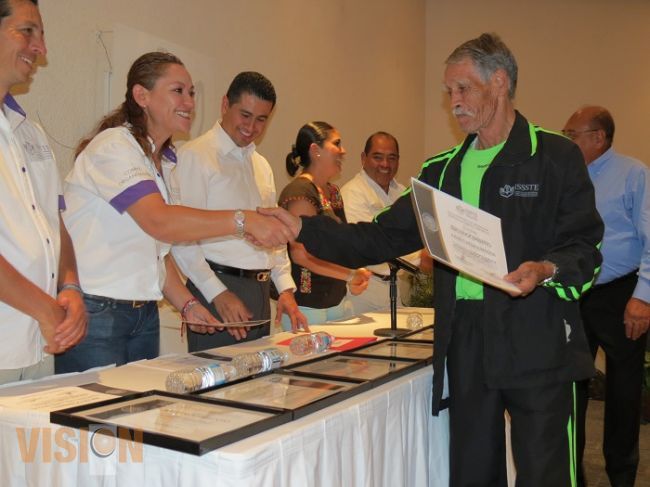 Finalizan competencia deportiva regional de jubilados y pensionados del ISSSTE