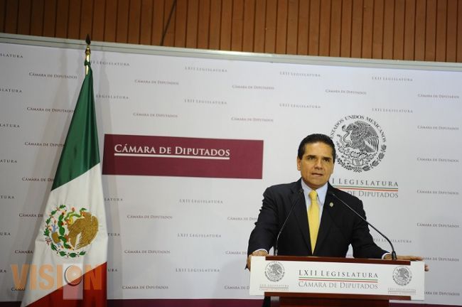 Lamenta Silvano Aureoles que se intenten imponer procesos a modo de Ley Telcom