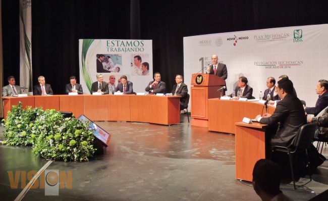 Delegado Regional del IMSS rindió su informe de labores.