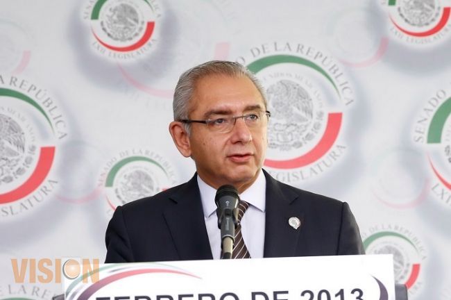 Llama Salvador Vega a agilizar la modernización a la Ley de Servidores Públicos