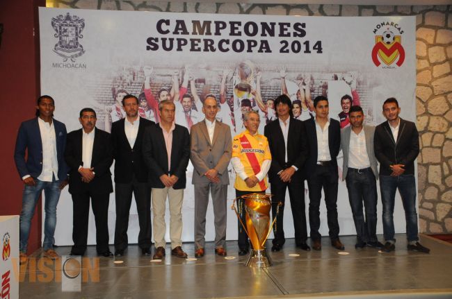 Lo que necesitamos en Michoacán es jugar en equipo: SJG.