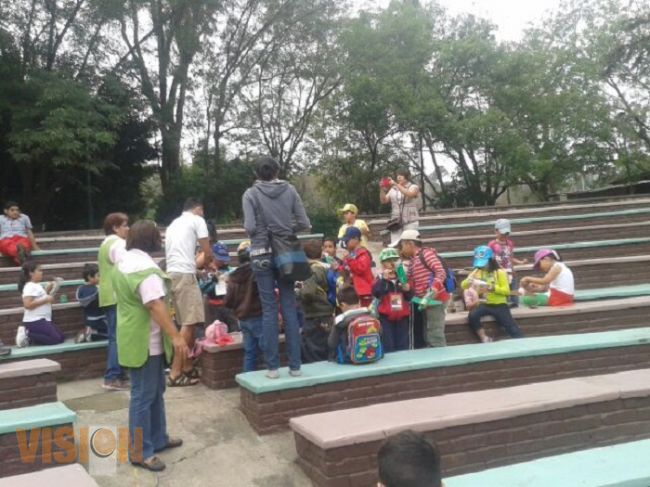 Participa Dirección de Aseo en Curso de Verano en el Zoológico