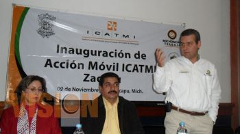 Ponen en marcha Unidad Móvil del Icatmi en Zacapu