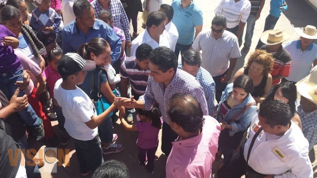 Gestiona Silvano Aureoles mejores viviendas para los michoacanos
