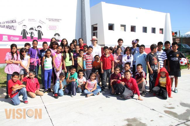 Ana Cervantes supervisa Talleres de Verano 2014