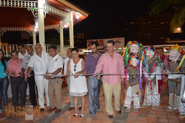 Ayuntamiento de Uruapan lleva exposición fotográfica “Espíritu de Michoacán” a Ixtapa-Zihuatanejo