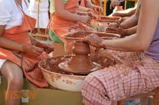 Crean talleres culturales en Ex Convento de Tiripetío 