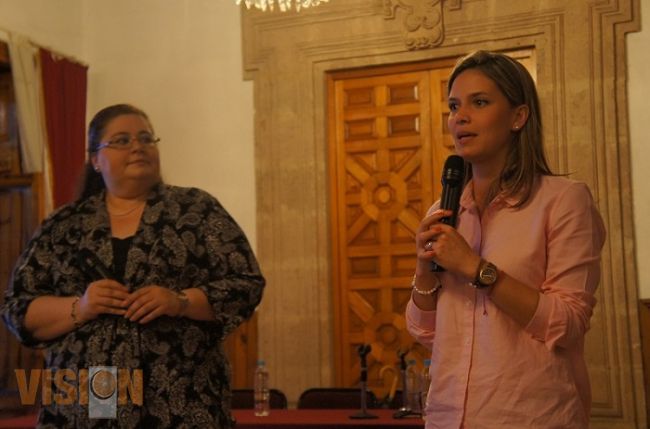 Fundamental, implementar medidas de protección en el uso de ciberespacio: Daniela de los Santos