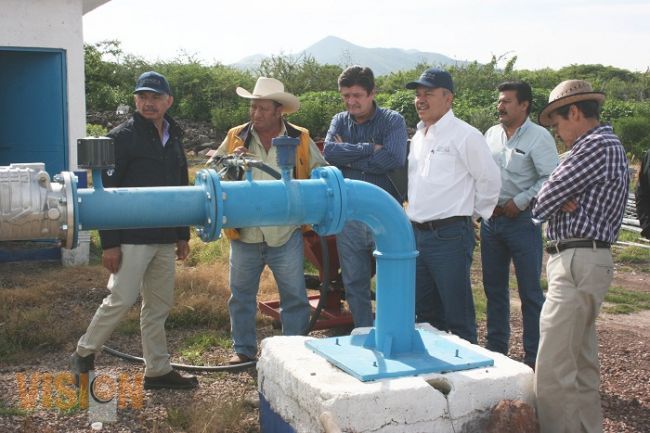 Conagua supervisa obras de tecnificación de riego 