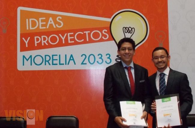 Premian a jóvenes nicolaitas con reconocimiento 
