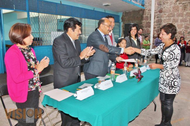 Concluyen curso de verano de regularización escuelas primarias de Morelia. 