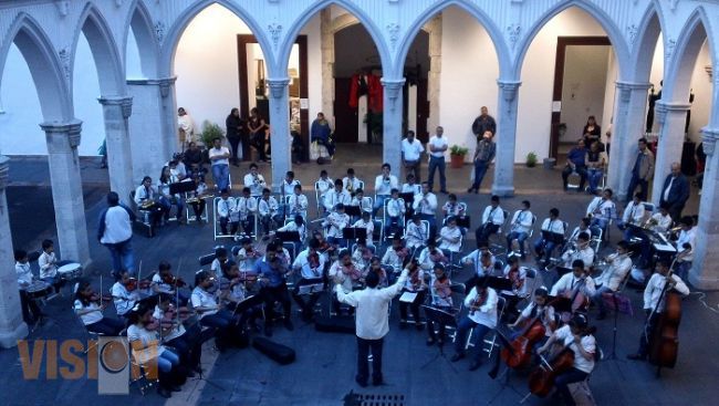 Gran concierto de Orquesta  Infantil Juchari Tsipikua