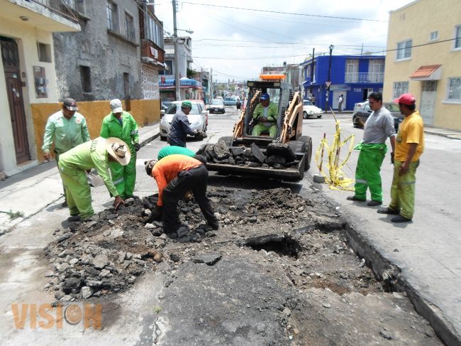 Ayuntamiento de Morelia repara 134 vialidades.