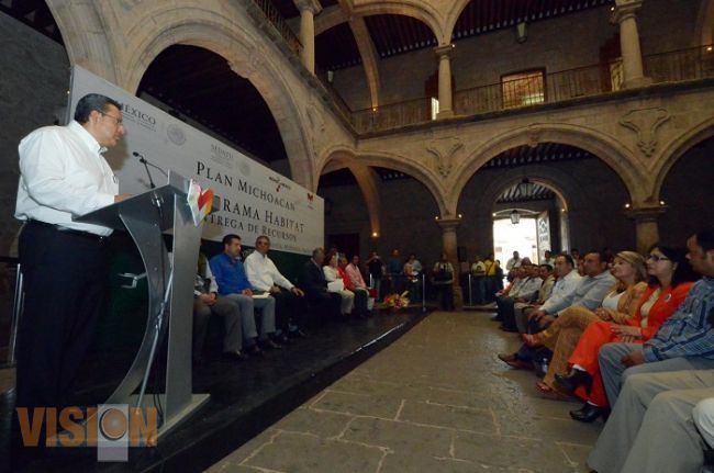 Entregan a Morelia 6 millones 300 mil pesos la federación del programa Hábitat