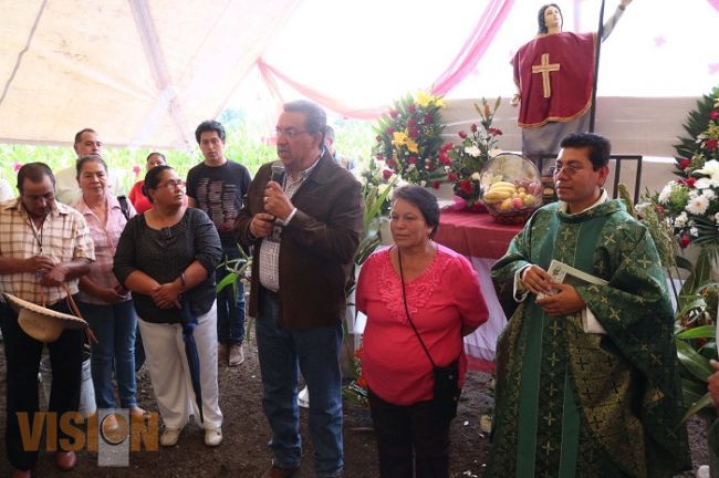 Colocan la primer piedra en la iglesia de San Lorenzo Itzícuaro