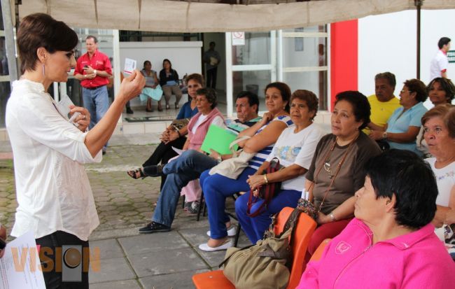 Ana Luisa Cervantes firme en la atención a los grupos más vulnerables