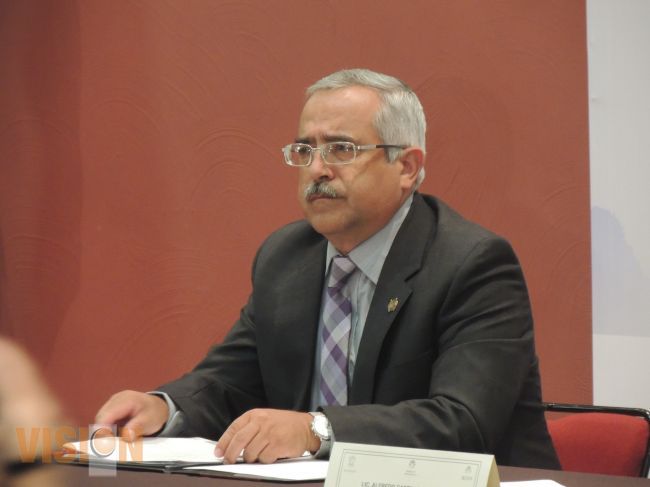 SEP asigna 150 plazas y 250 horas para nuevos docentes en Michoacán.