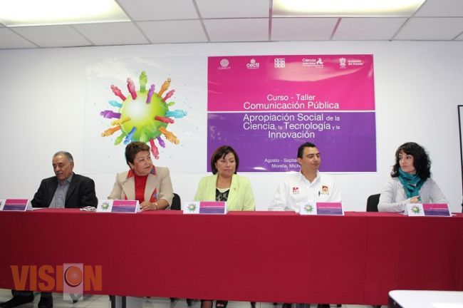 Capacitan a divulgadores y docentes en comunicación pública de Ciencia 