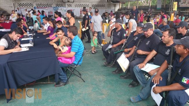 Dependencias de Gobierno atienden a la Fuerza Rural