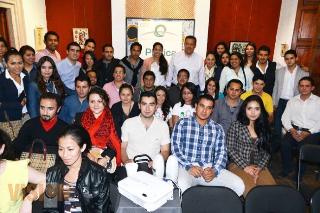 Lázaro Medina sostuvo reunión con jóvenes del Centro de Estudios y Formación Política