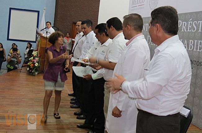 Mil millones de pesos en crédito para derechohabientes del ISSSTE
